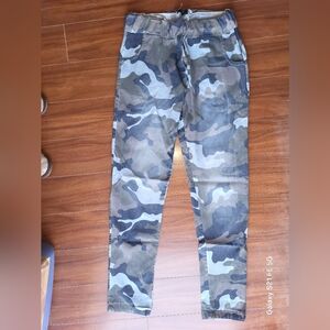 New Without Tags Brand Camo Elastic Waist Jogger Pants